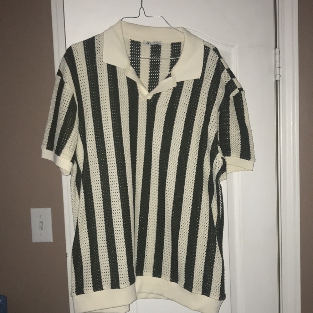 Zara short sleeve collar polo  shirt size large in great condition